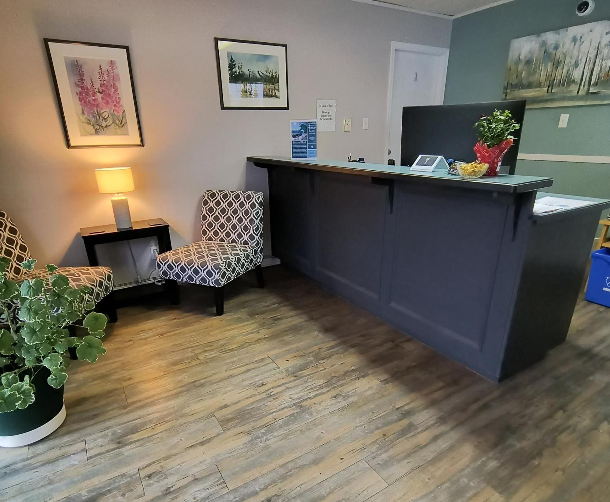 Fireweed Motel Smithers Eksteriør bilde